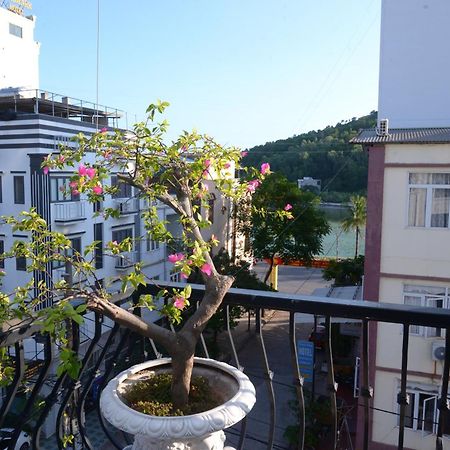 Viet Hoang Hotel Hạ Long-öböl Kültér fotó