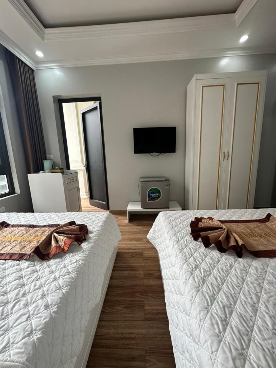Viet Hoang Hotel Hạ Long-öböl Kültér fotó