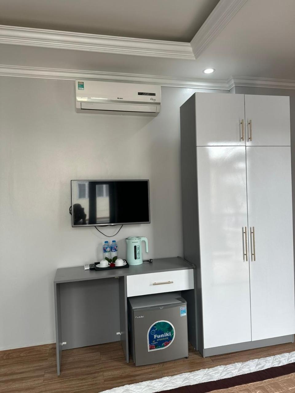 Viet Hoang Hotel Hạ Long-öböl Kültér fotó